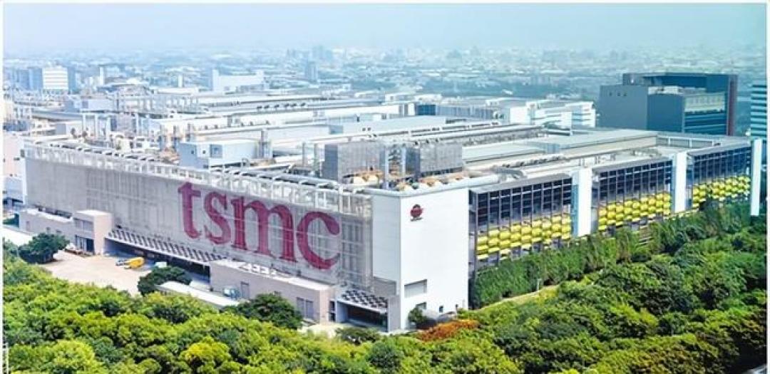 台积电砸1650亿去美国建厂,亏到发工资都靠补贴续命,它到底图啥