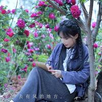 李子柒春晚后台手搓非遗饰品!惊艳全网,这才是顶流该有的样子
