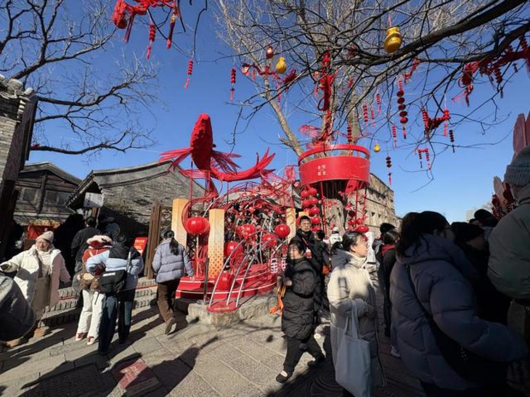 到前门三里河赶“非遗奇珍妙会”，初一至初七每天国风巡游