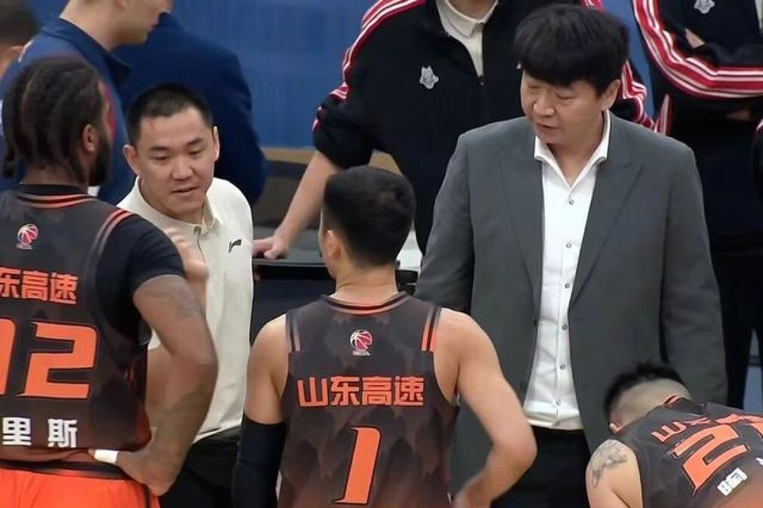 CBA排名更新!广东上海连胜,辽宁低迷排名第12,山东第7新疆复苏