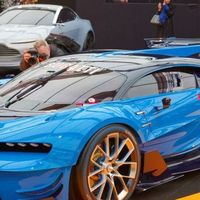 体型小但不敷衍！这辆布加迪终于从游戏世界驶入乐高超级赛车阵营