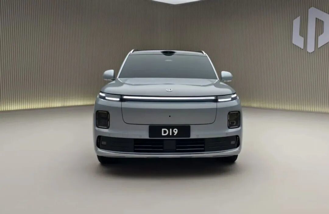 9系SUV新卷王 四驱纯电跑500公里 零跑D19增程版纯电续航全球第一