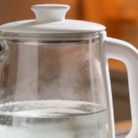 电热水壶哪个品牌好？排行榜前10款火爆单品，冲奶泡茶不费脑！