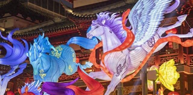 春节期间最热门的8座旅游城市：在烟火气里，寻找最浓的中国年_国内门票与活动_什么值得买