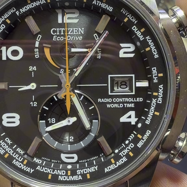 西铁城光动能手表怎么调时间？西铁城AT9010光动能手表功能介绍及调节.西铁城H820机芯调时间、设置闹铃等功能教程