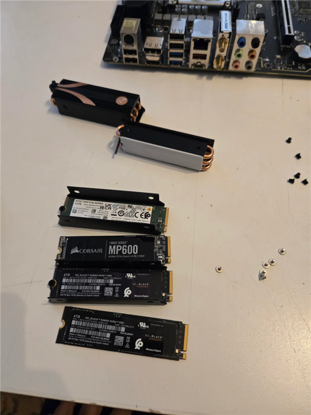花400多元买二手Z690主板:结果附带4个SSD!总容量达到12TB
