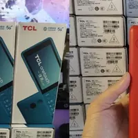 被网友捧上天的老年键盘手机！安卓13、跑分30万+！畅玩王者！