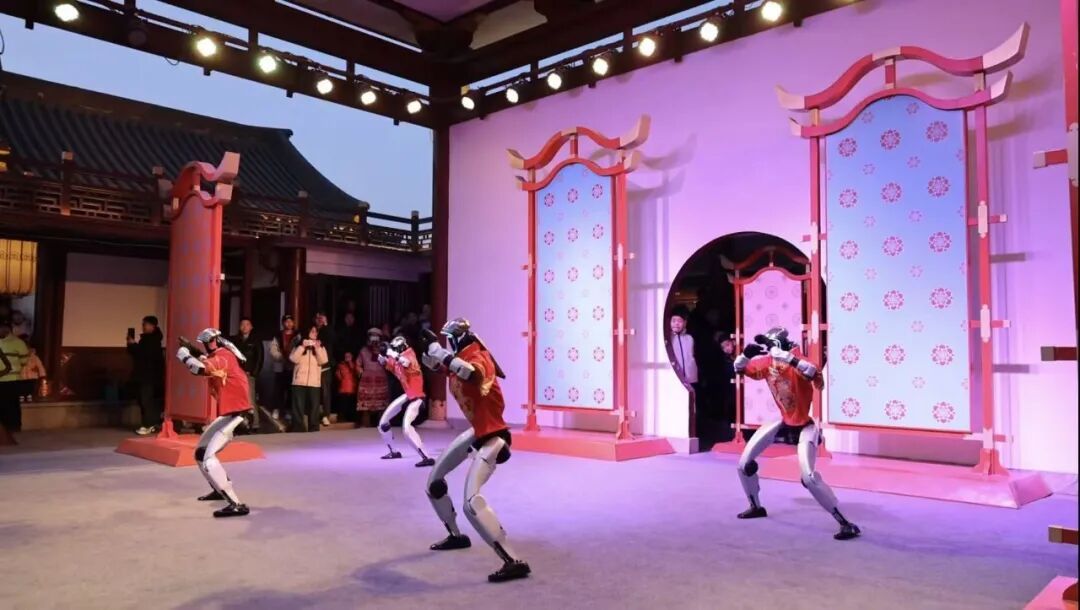 长安潮起,智舞新春!宇树机器人 “霸屏” 西安四大景区,解锁科技年味新范式