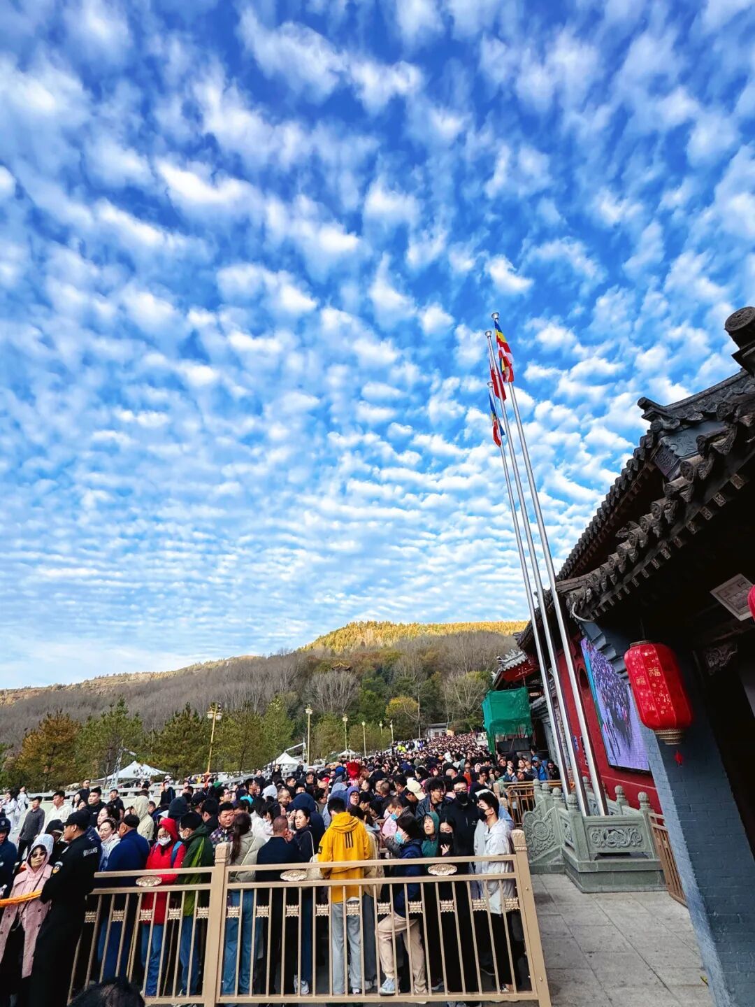 白素素|开车进五台山,是需要点气运的。