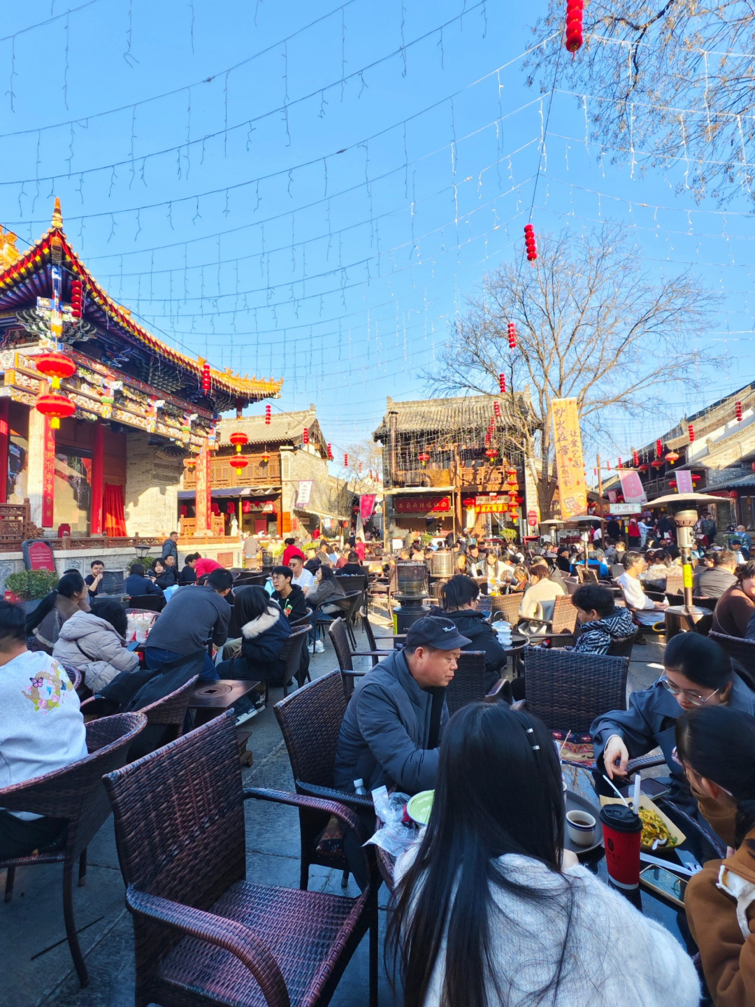 当博物馆不再“高冷”,00后正沉浸式寻根,让非遗活在当下