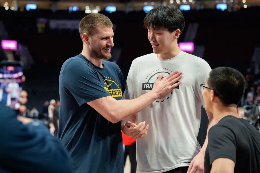 狂胜54分创历史！约基奇32+9+7+4断破纪录 杨瀚森战偶像手感冰凉
