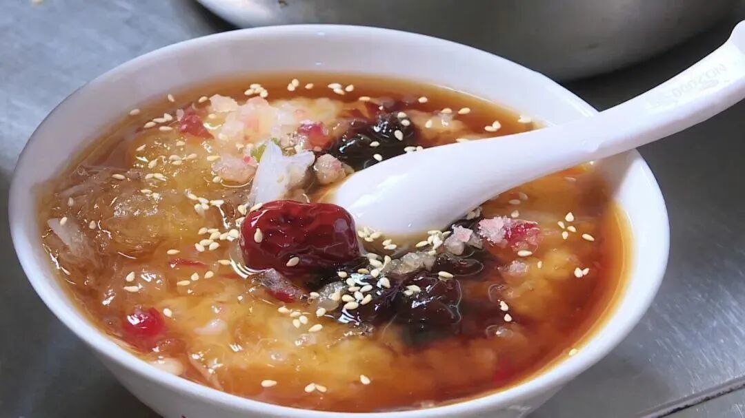 跑完“玉马”,再来挑战这条“隐藏赛道”!红塔区十大美食打卡点,等你来集章!
