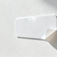 3M魔力扣真能无痕挂画？承重、墙面材质与操作规范成关键