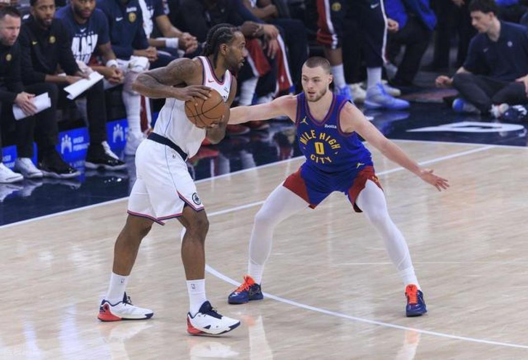 NBA西部大翻盘！快船绝杀掘金，火箭末节稳住复仇，卡位战白热化