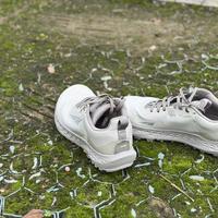 零落差+宽鞋楦≠全能：Altra TIMP05下坡稳、宽脚友好，但上坡乏力、技术地形慎选