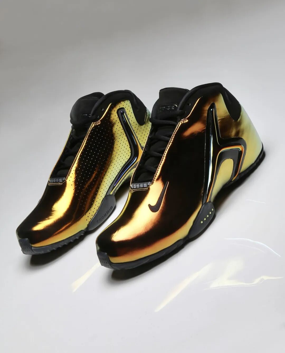 Nike 重新签约白巧克力,专属「街舞风雷」太耀眼了!