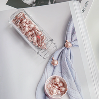 百元国货与国际大牌抗老精华对决：温和性与淡纹效率谁更胜一筹？