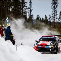 《飞驰人生3》赛车改装该照搬吗？140万TCR vs 万元平民车，用户吵翻了