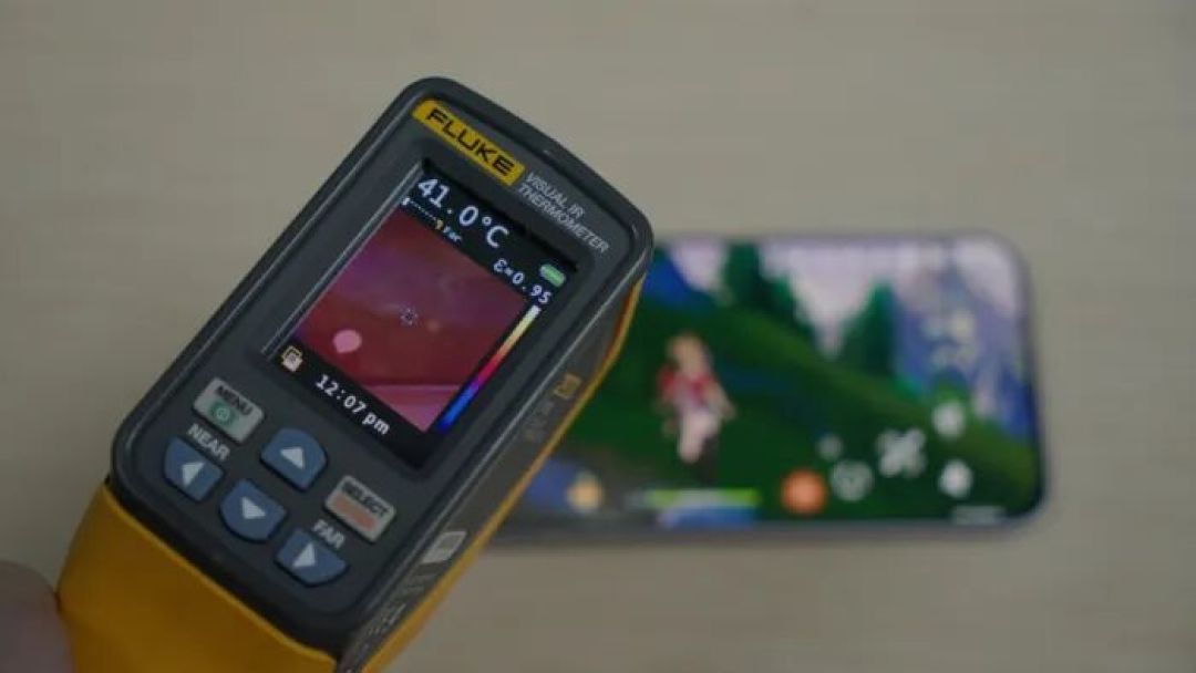 iQOO 15 Ultra 游戏、风扇噪音实测
