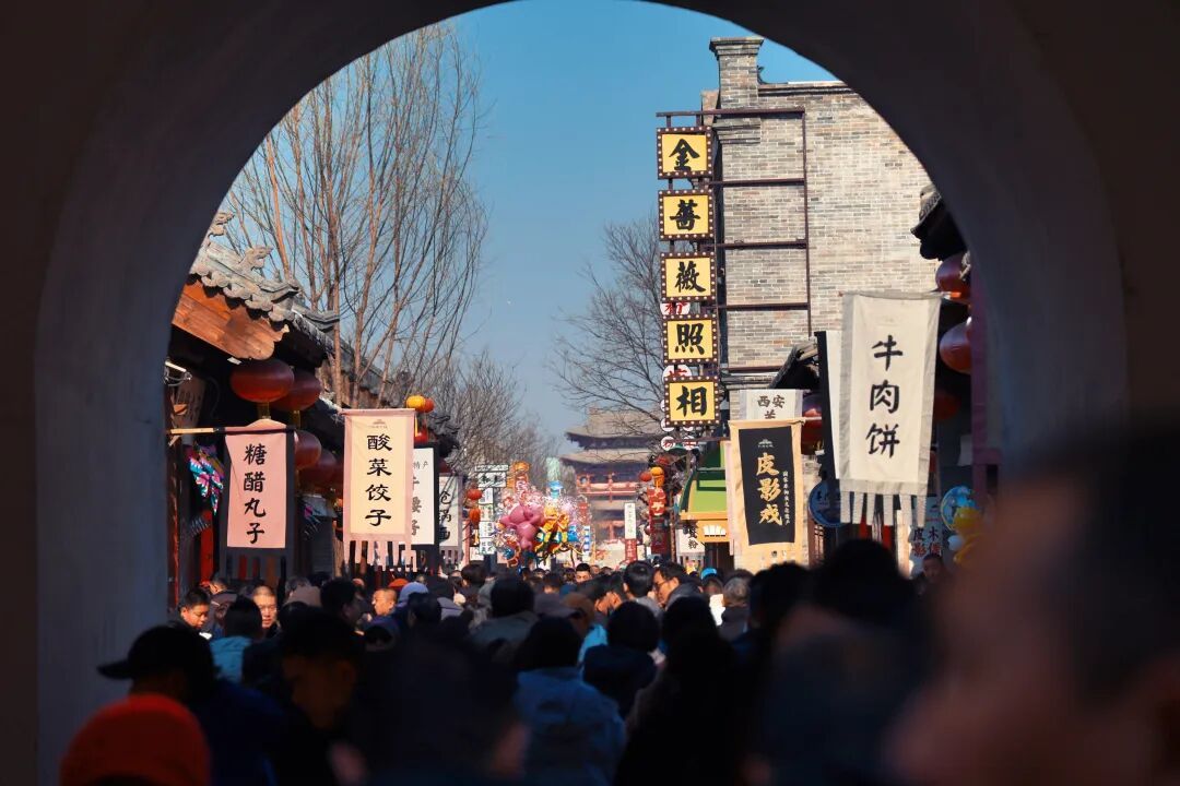 山西两个古县城今年打擂哪家强?!太原单日接待游客突破12万人次!忻州日均客流量稳定在15万人次以上……