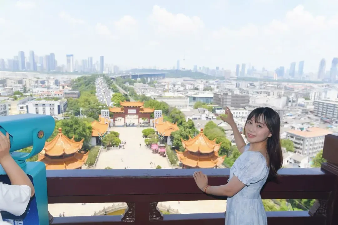 国庆中秋游,黄鹤楼开启超长待机模式
