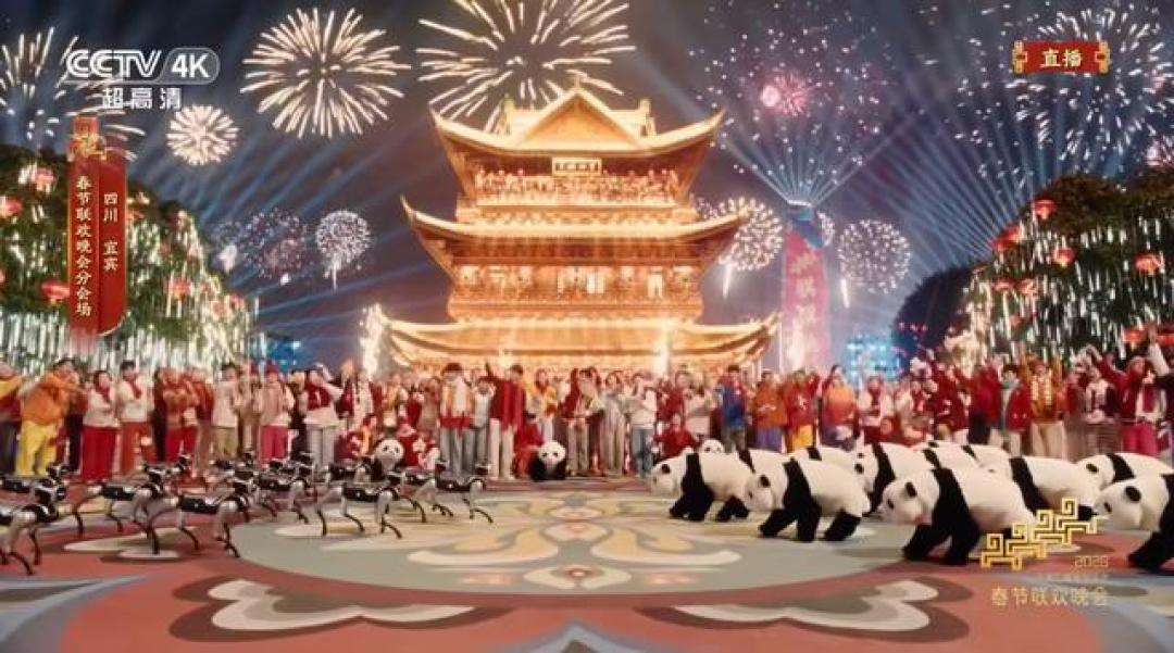 春晚同款熊猫机器人拍出近6万，溢价一倍点燃消费市场