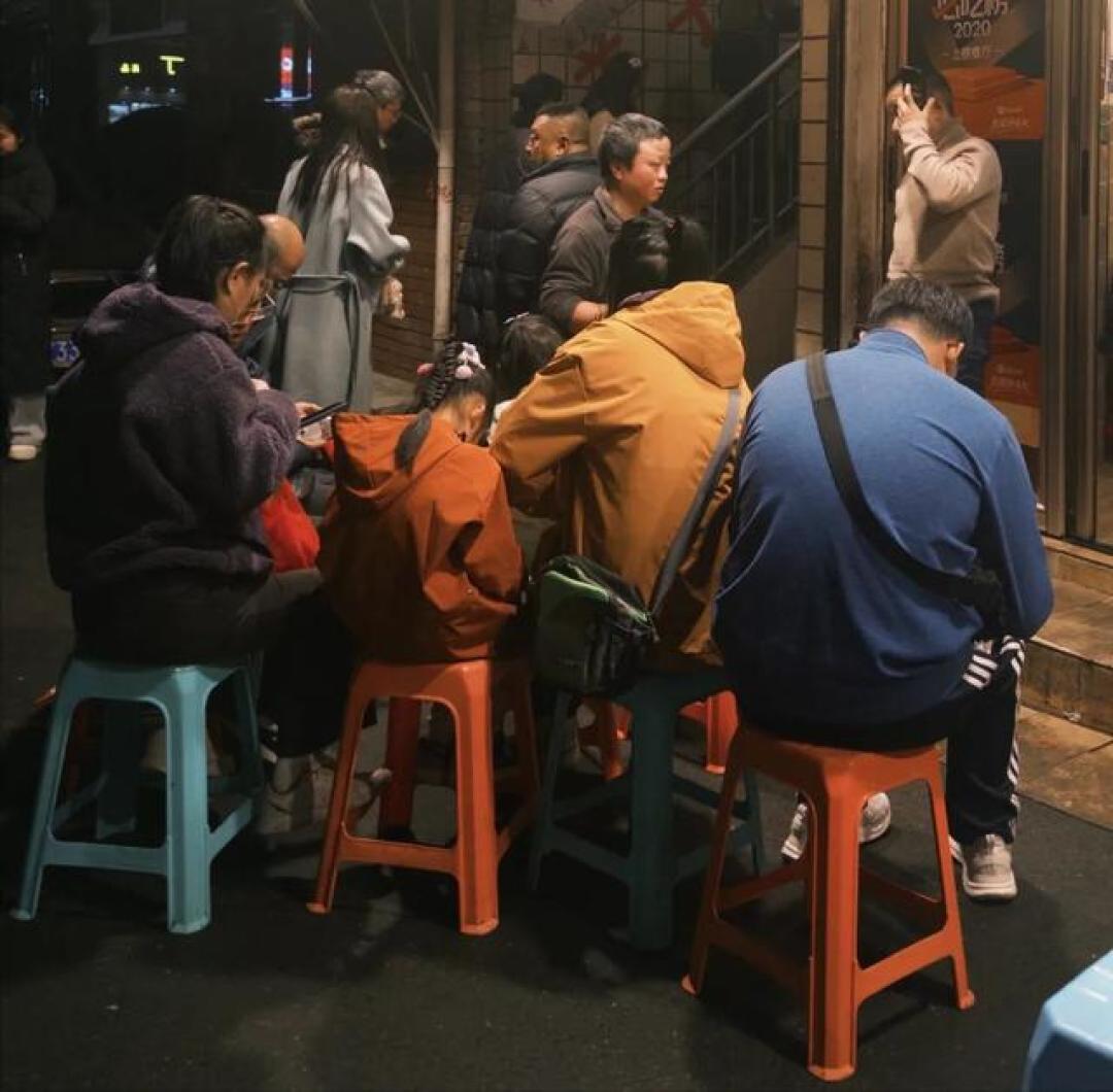故乡里的中国|一口炒锅闯江湖,江西小炒如何成为离乡者的路标?