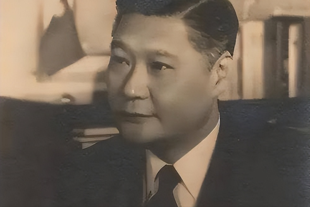 丈夫出轨堂妹,她不哭不闹带子出走,40年不见面,死后拒绝合葬