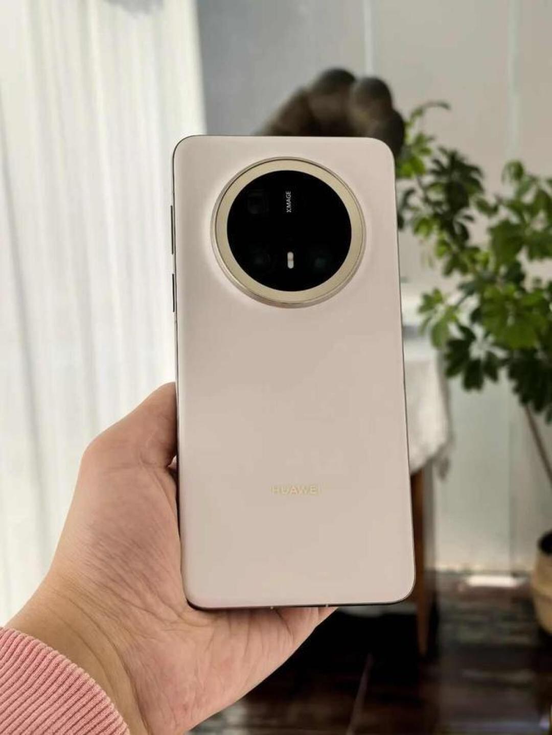 6000元能拿下卫星旗舰?Mate 70 Pro+突然跳水,是捡漏还是踩坑