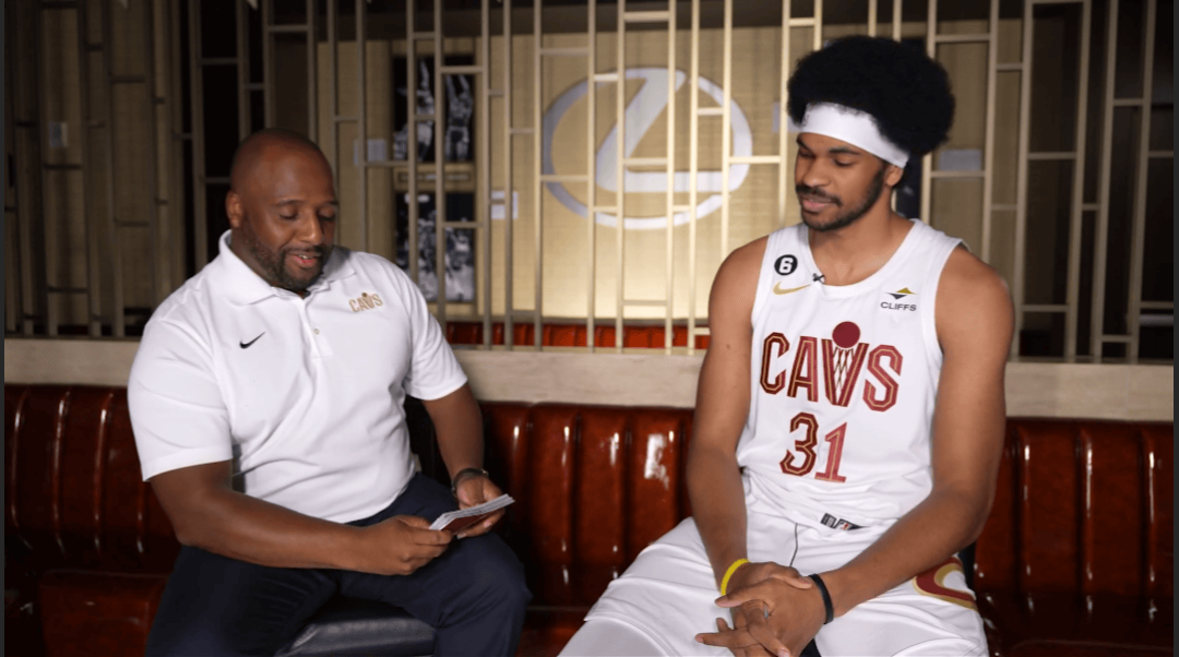 NBA最朴素的球员,自己组装电脑,一双球鞋穿三年!