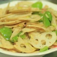 素食小炒别乱做（慈菇炒藕片）脆嫩鲜香，清淡少油，上桌就光盘