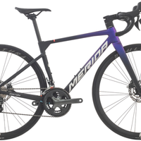 别只看材质！选公路车架，STR值和几何适配才是舒适与性能的关键