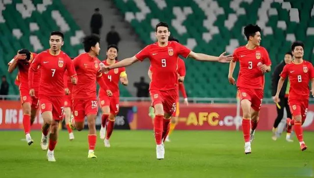 U23亚洲杯国足为何惨败。央视赛后点评一针见血,再现站桩足球