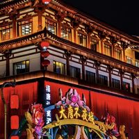 攀爬虎案例｜盛世华服、行为艺术，西安这条步行街，成了全国的“唐文化顶流”——大唐不夜城