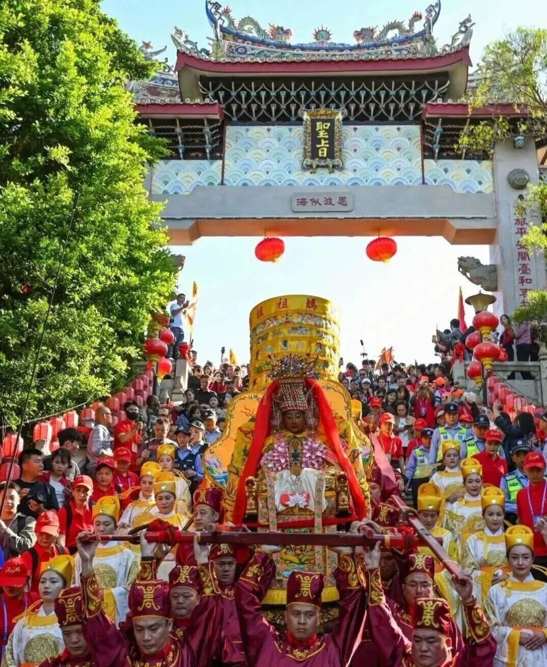 全中国最吵的年,应该在这里!