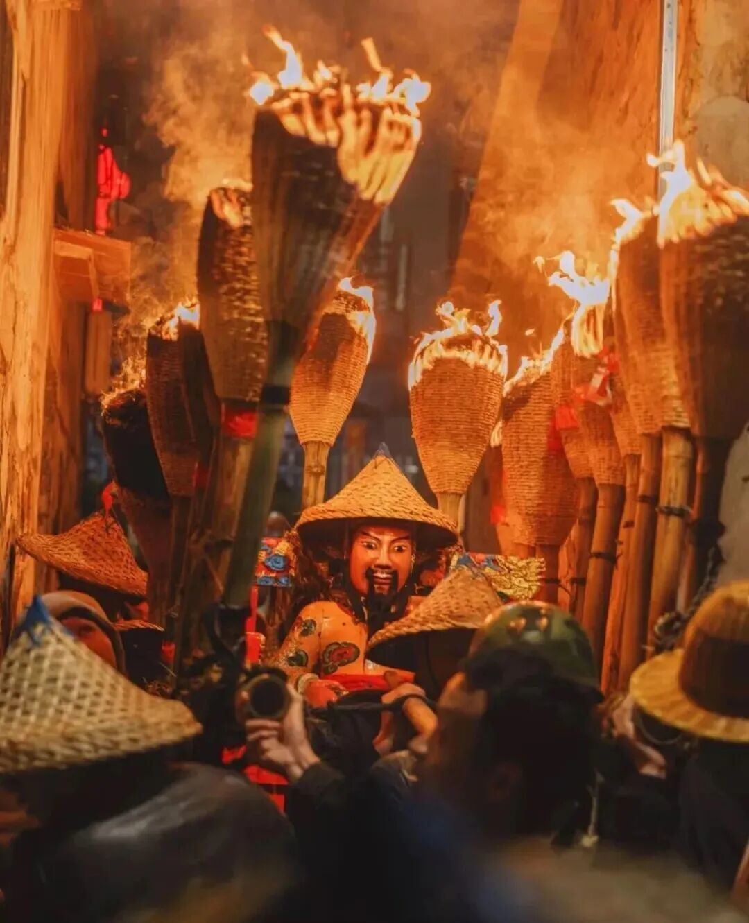 全中国最吵的年,应该在这里!