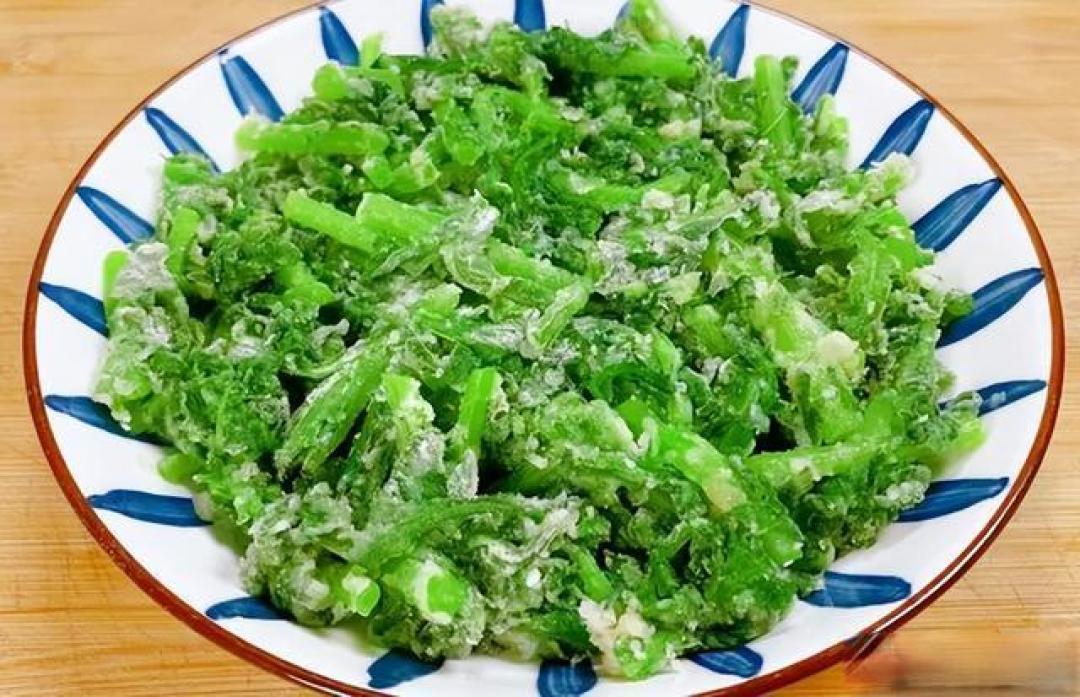 不只香椿炒鸡蛋,河南人的春天第一口鲜,是从一盘蒸菜开始的