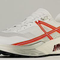 轻量与防滑兼得？安踏猎隼3 RC靠3.5mm齿高与双氮中底打破越野跑鞋取舍困局