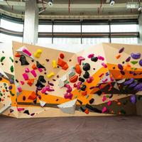 “进岩馆的费用，不应该比健身房贵太多”丨 攀岩馆群访