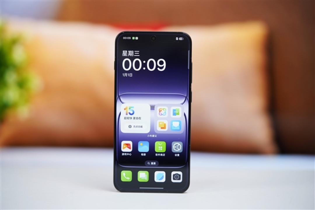小屏党期待的Dream Phone!李杰:一加15T性能、续航、体验全拉满