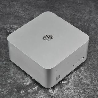 别被“能跑千亿模型”忽悠！AI工作站迷你PC的真实能力边界与三类用户选购指南