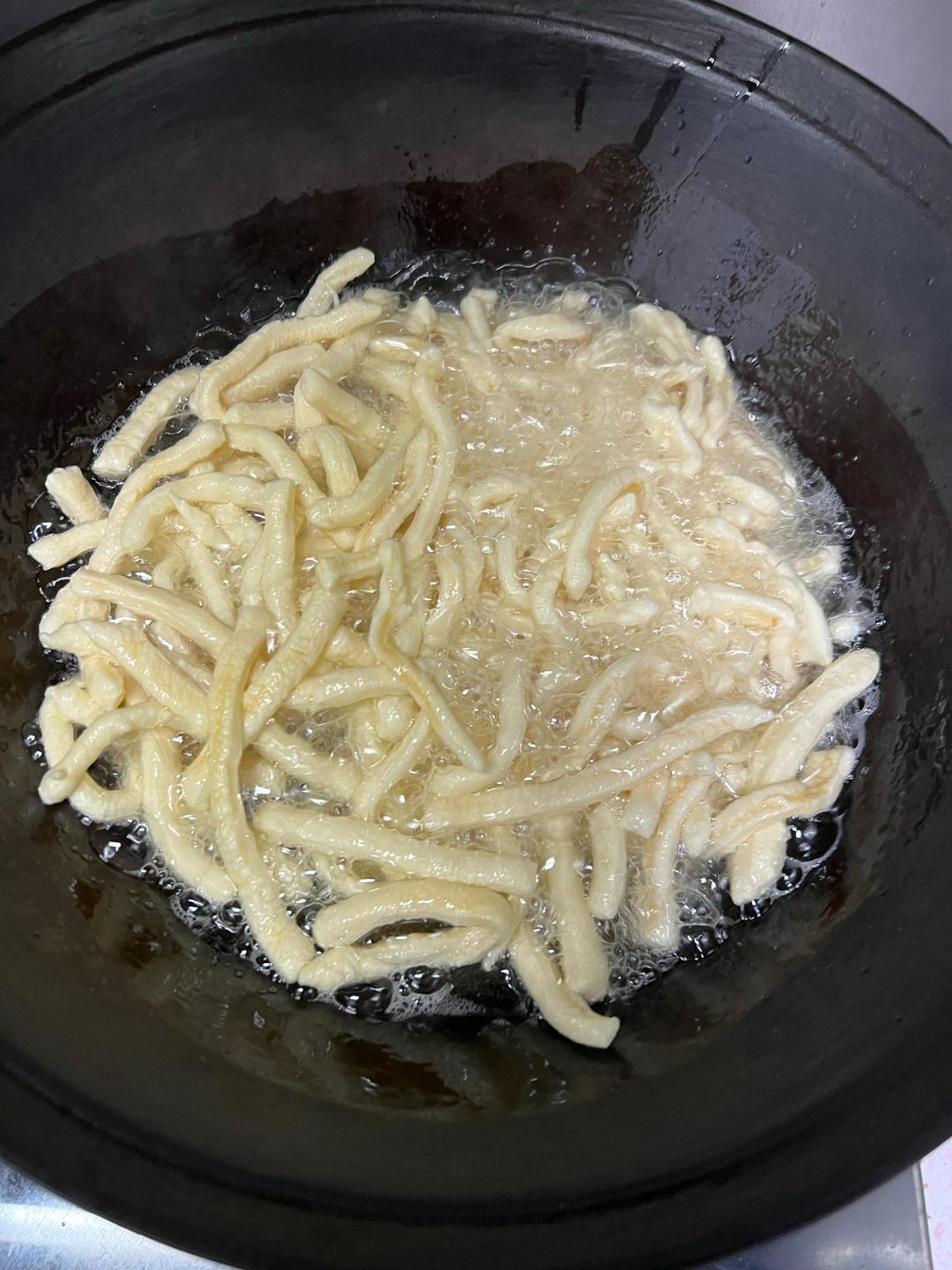 传统老式硬脆沙琪玛