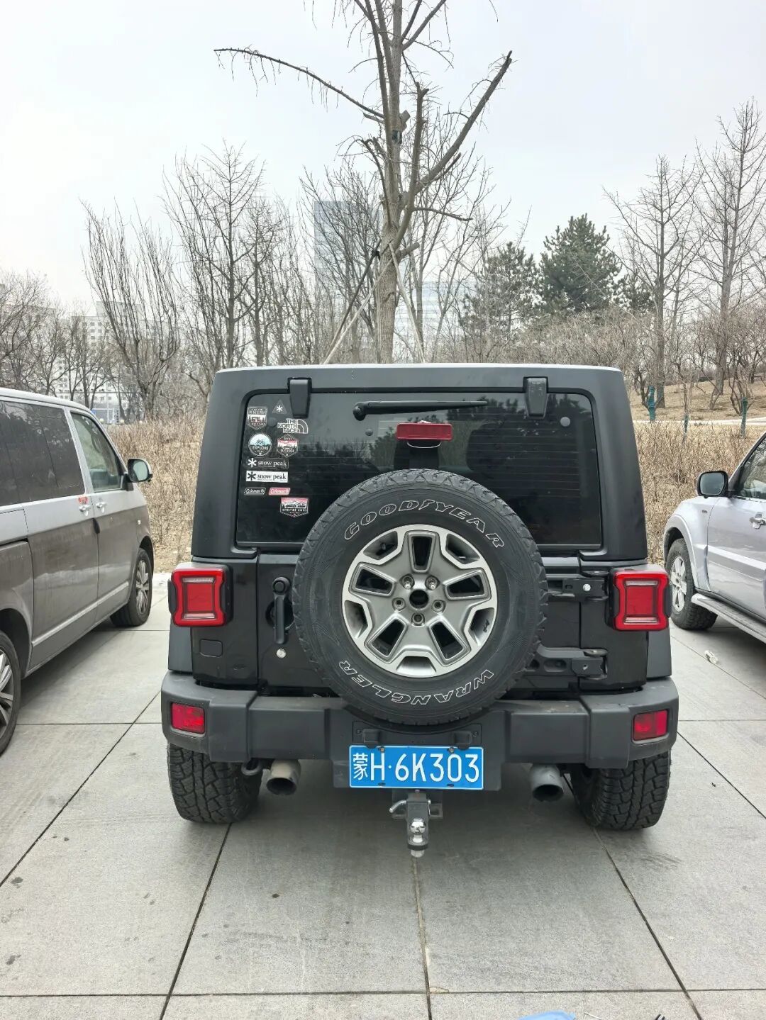 经过最近的拆装和观察，我简单的总结了咱这个牧马人的改装项目都有啥，哪里需要整备。