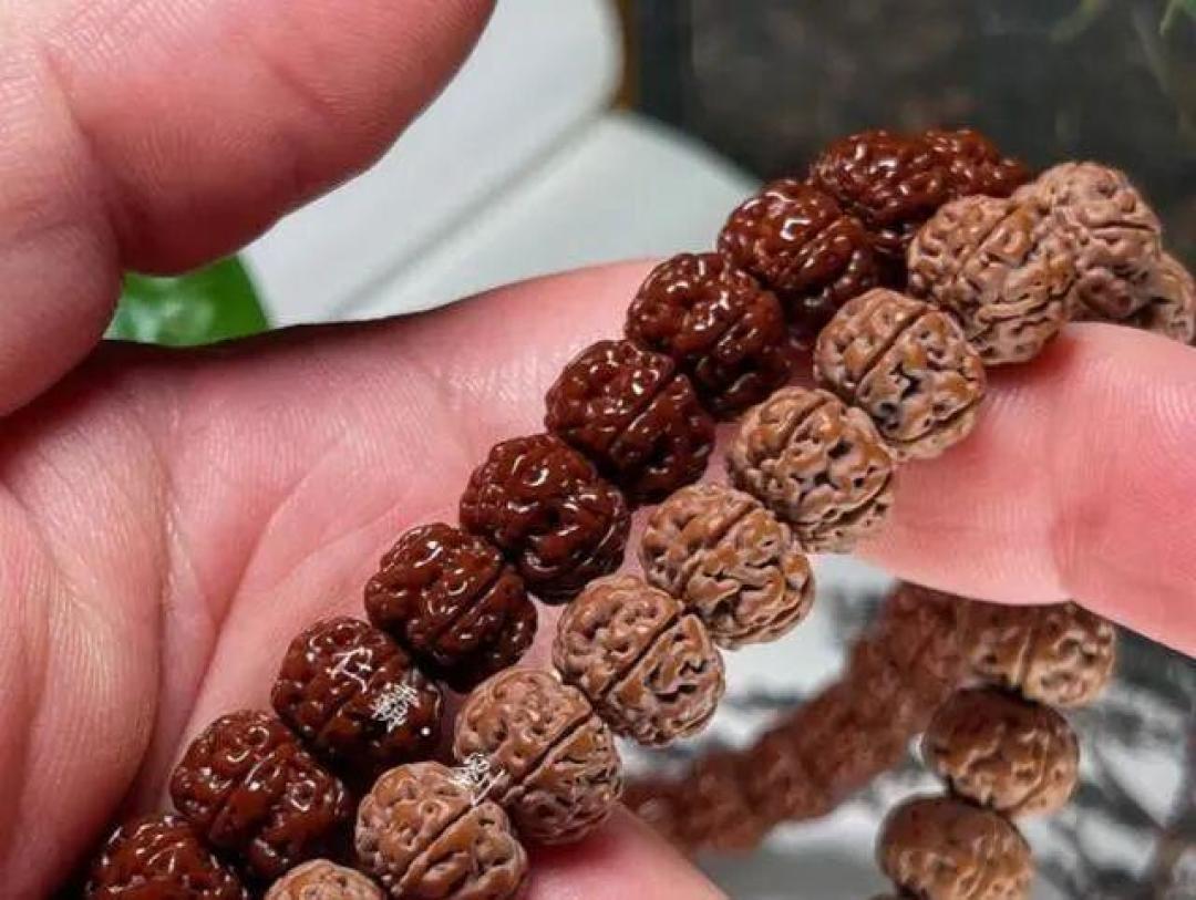 火到不行的10种文玩,包浆十分漂亮,看看你有几种?