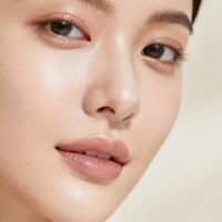 A醇见效快但门槛高，胜肽温和却起效慢：25+抗老面霜按肤质与预算这样选