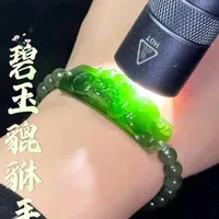 一块不起眼的石头竟然能雕刻成精品玉雕？#手艺人在抖音 #玉雕艺术 #玉雕作品 #手工雕刻