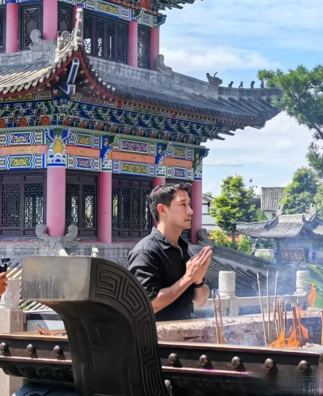 泰剧一哥空降贵州,粉丝称其为“安徽卫视的亲儿子”