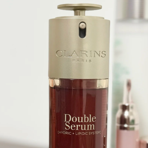 解决黄气暗沉、毛孔粗大、纹路松垮的娇韵诗专属护肤方案
