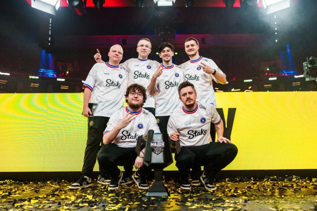 包揽双Major,年度九冠加冕,Vitality开启CS2王朝时代