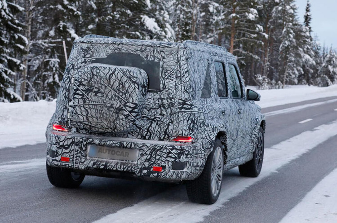 mercedes-benz_little_g_-_rear_3_4_0.jpg